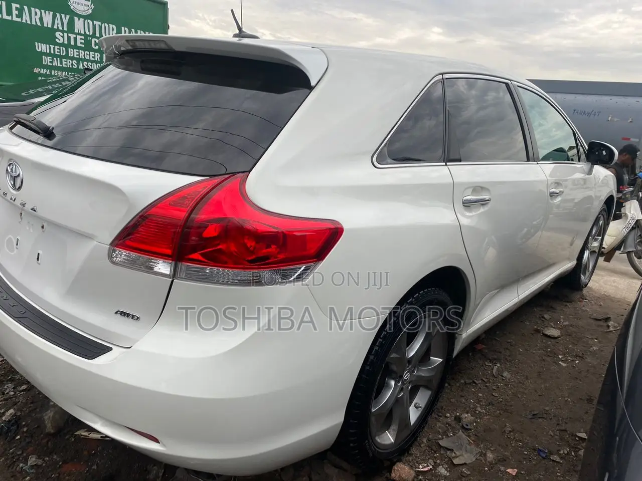 Toyota Venza V6 AWD 2011 White