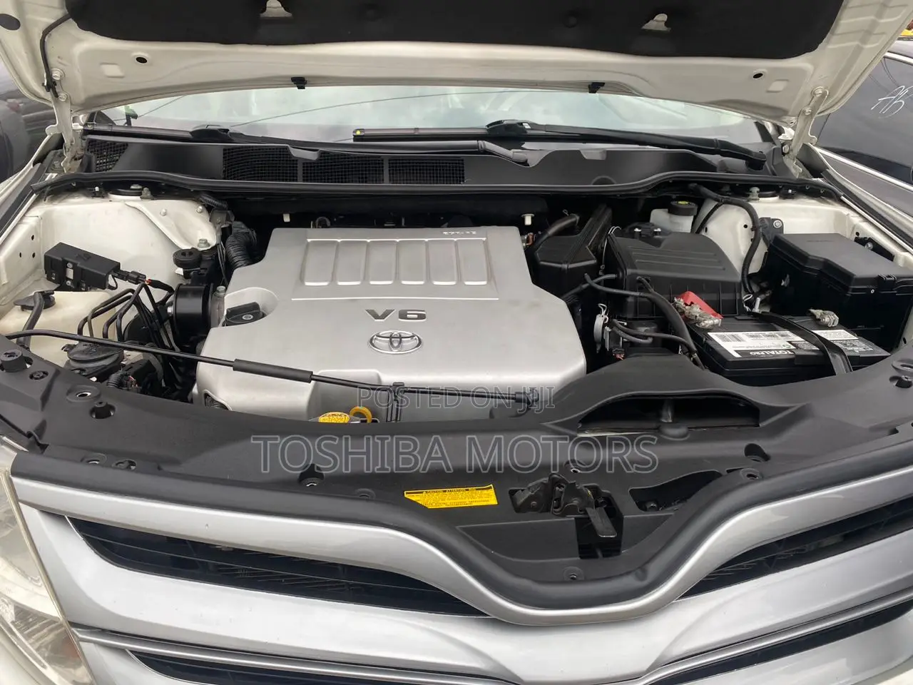 Toyota Venza V6 AWD 2011 White