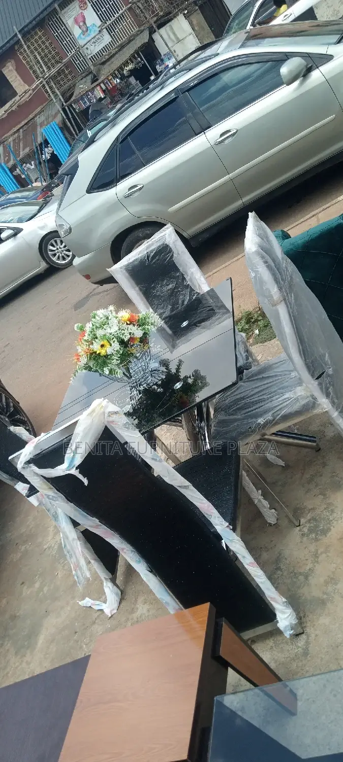 Square Glass Dinning for Sale