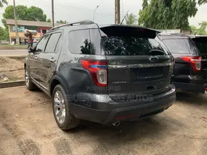 Ford Explorer 2015 Gray