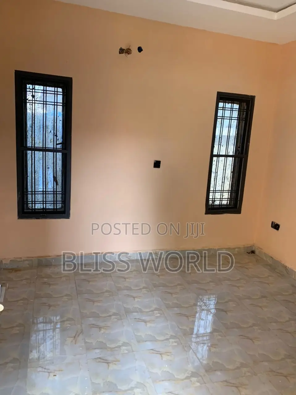 2bdrm Block of Flats in Utako for sale
