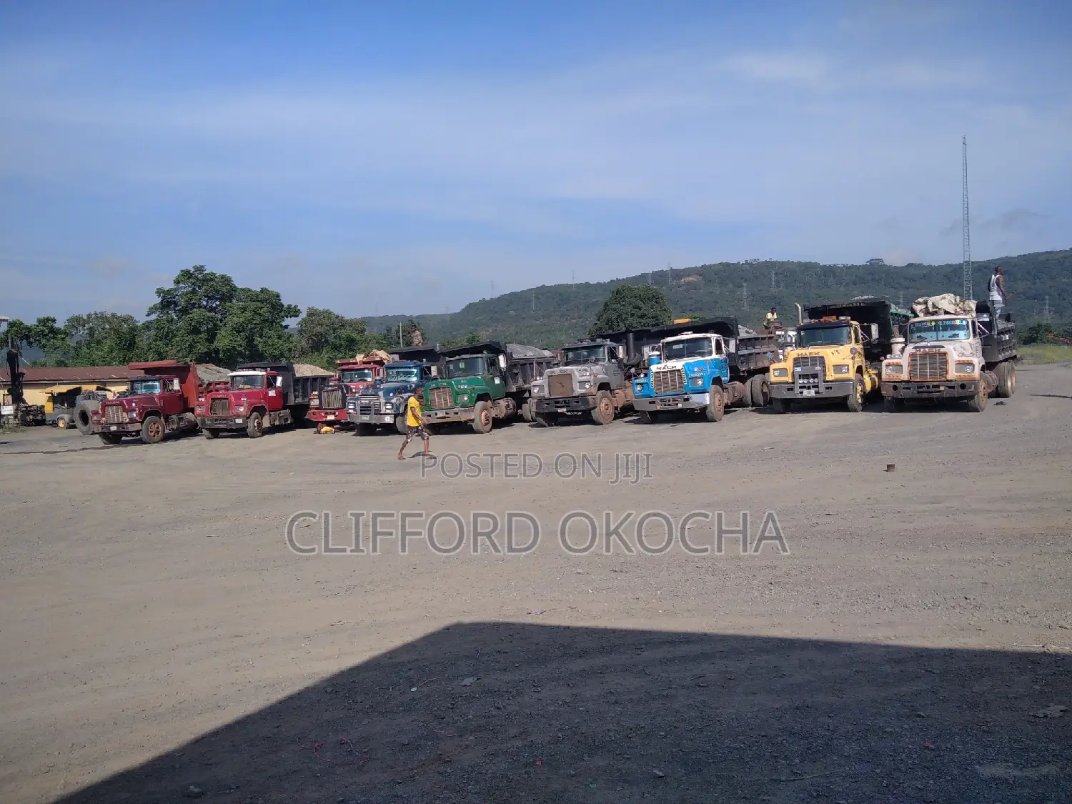 Chipping Stone Black