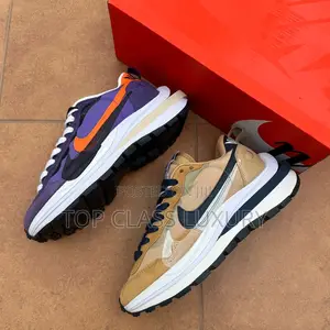 *Original Nike Sacai Vaporwaffle X Dark Iris*