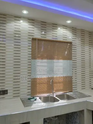 Quality 25mm Vernetian Adjustable Window Blinds.