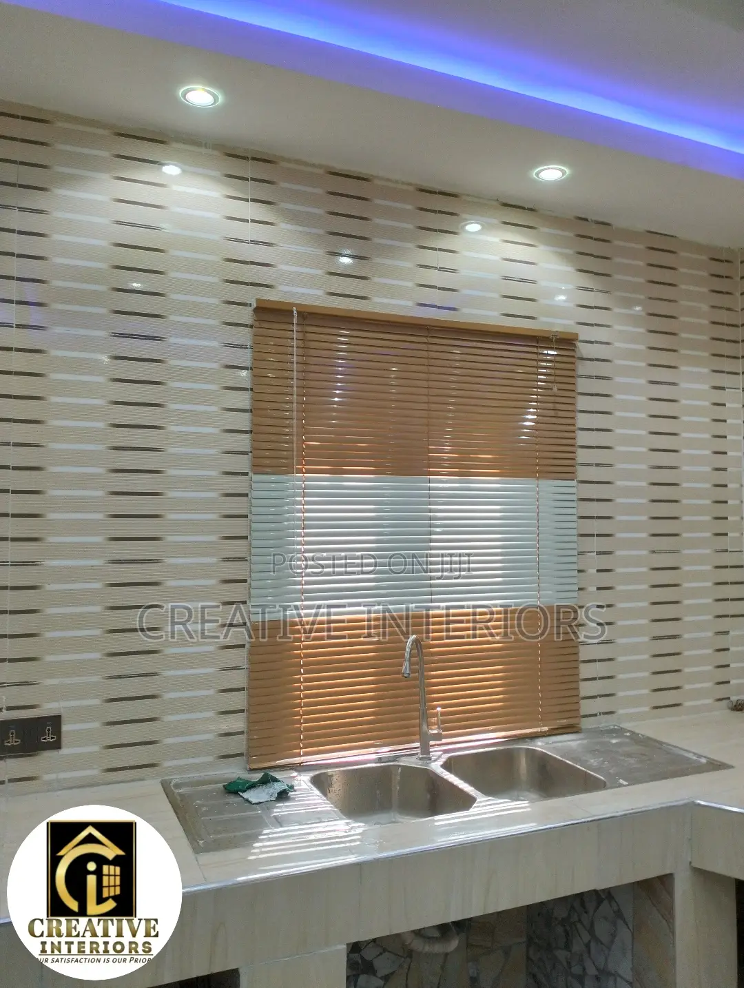 Quality 25mm Vernetian Adjustable Window Blinds.