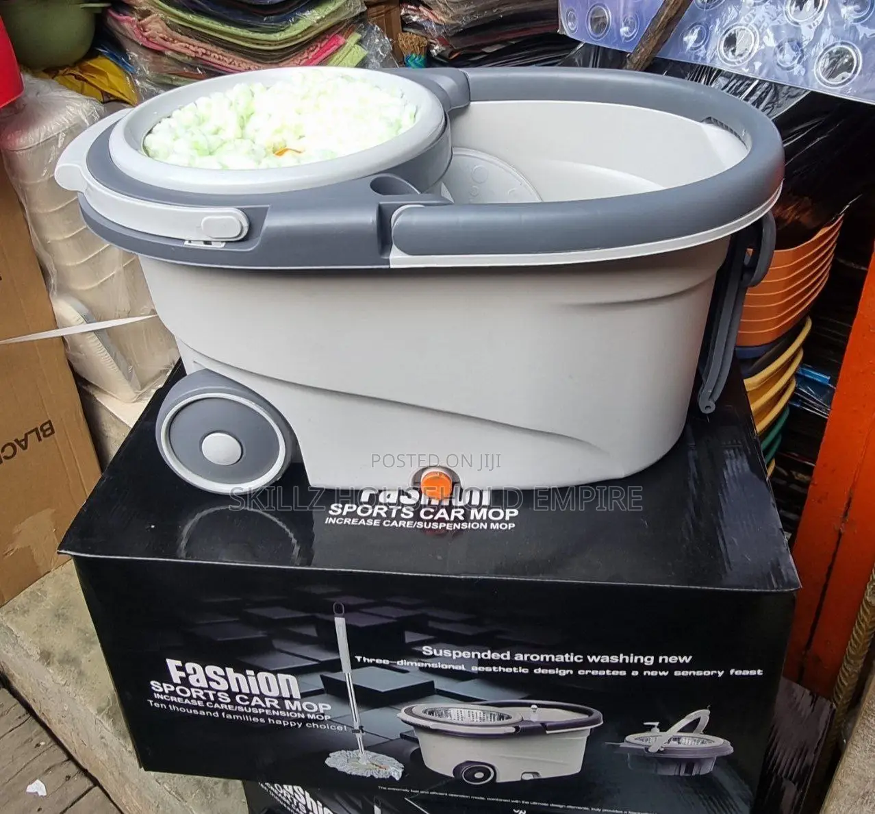 Spin Mob With Bucket and Roller
