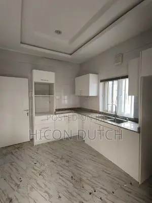 3bdrm Block of Flats in After Berger, Life Camp for rent