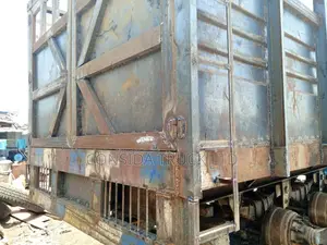 Trailer Body Gray Colour 1999