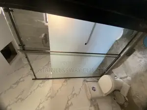 Black Concept Shower Glass Cubicle