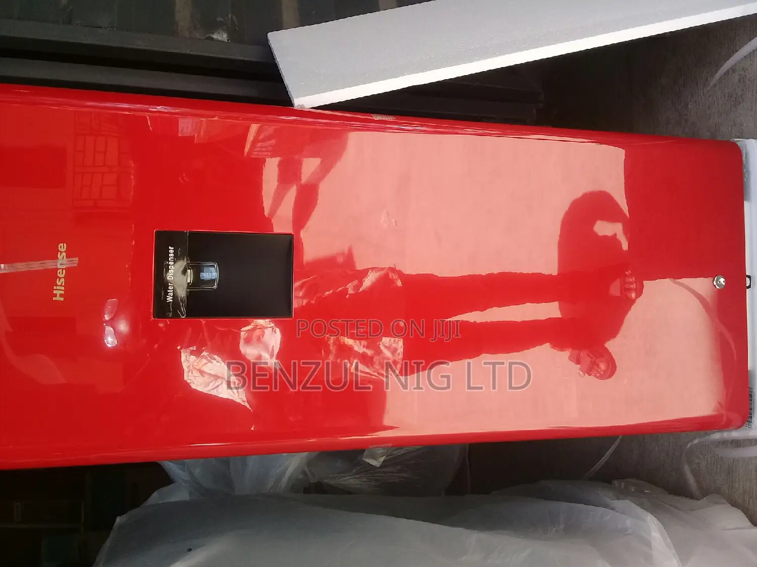 Hisense. Fridge and Freezer. 240L
