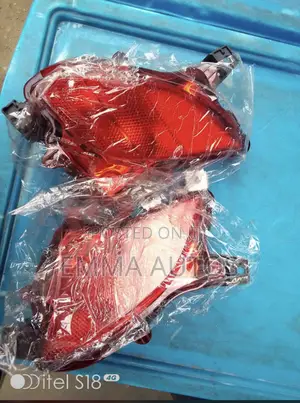 Back Bumper Reflector Light for Highlander 2022 Available Dm
