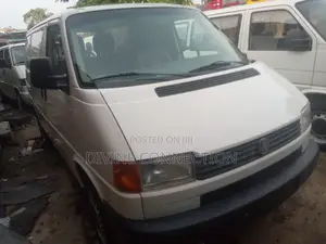 Volkswagen Transporter 2005 White