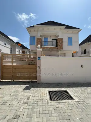 4bdrm Duplex in Ikota for sale