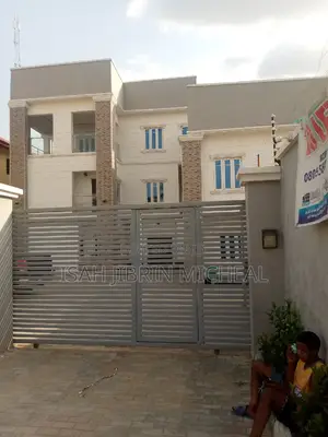 2bdrm Apartment in Beside First Bank for rent