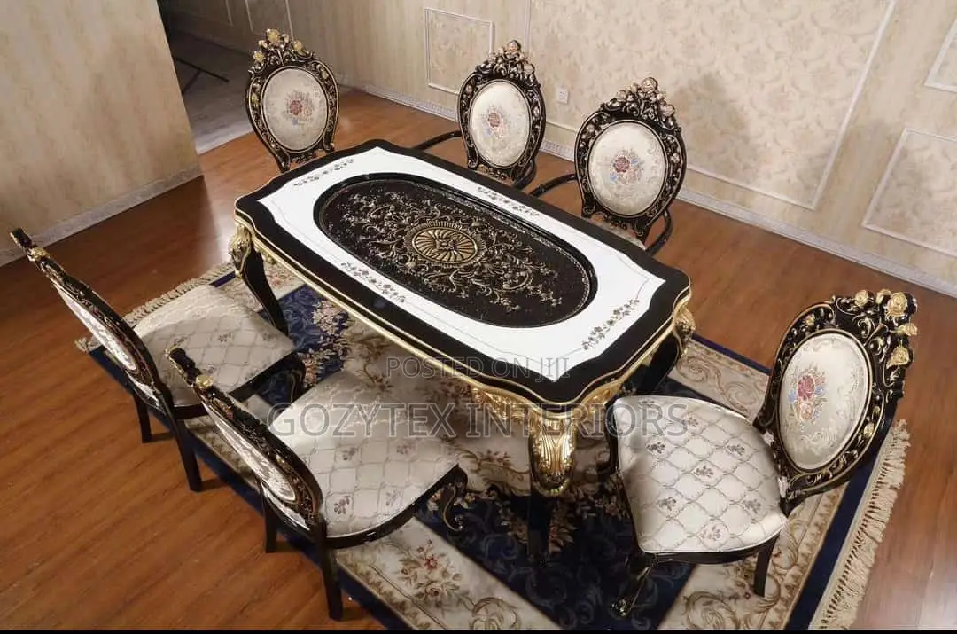 Royal Dining Table Set