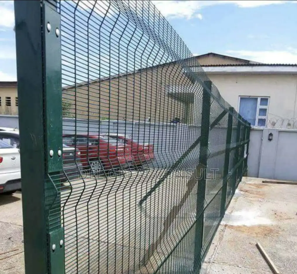 Finger Panel Mesh With Poles and Accessories