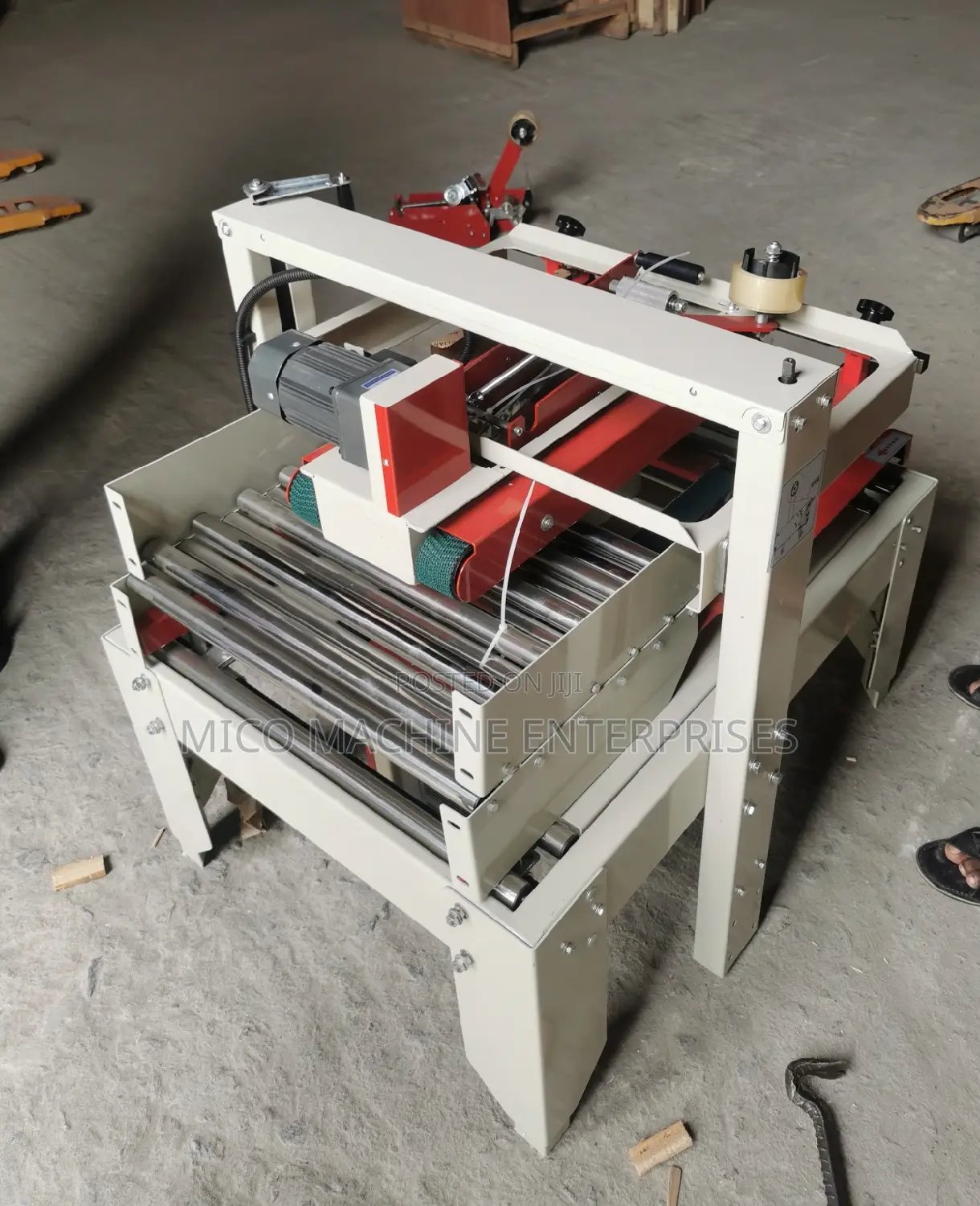 Carton Sealing Machine