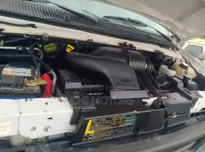 Ford E350 2006 White