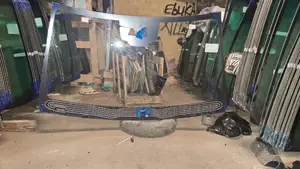 All Kinds of Mercedes Glass