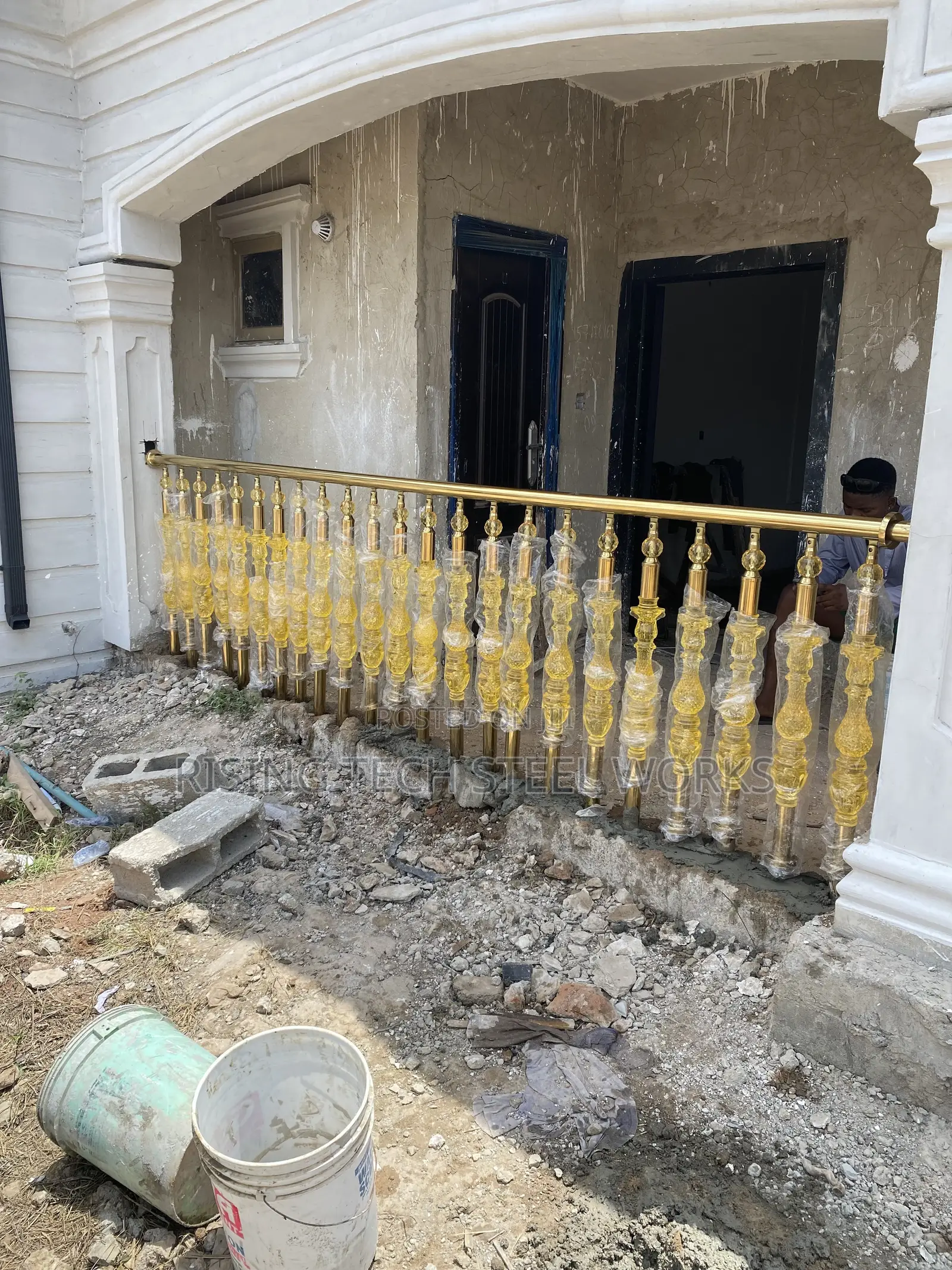 Banconly Crstal Rails