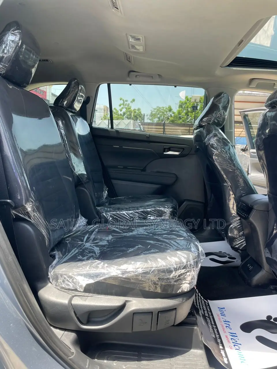 Toyota Highlander XLE 2021 Blue