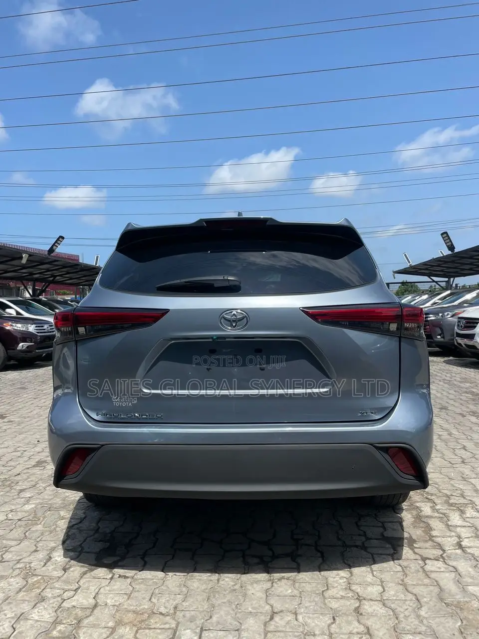 Toyota Highlander XLE 2021 Blue