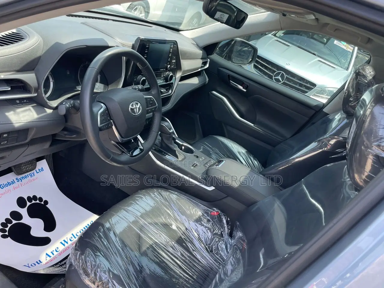 Toyota Highlander XLE 2021 Blue