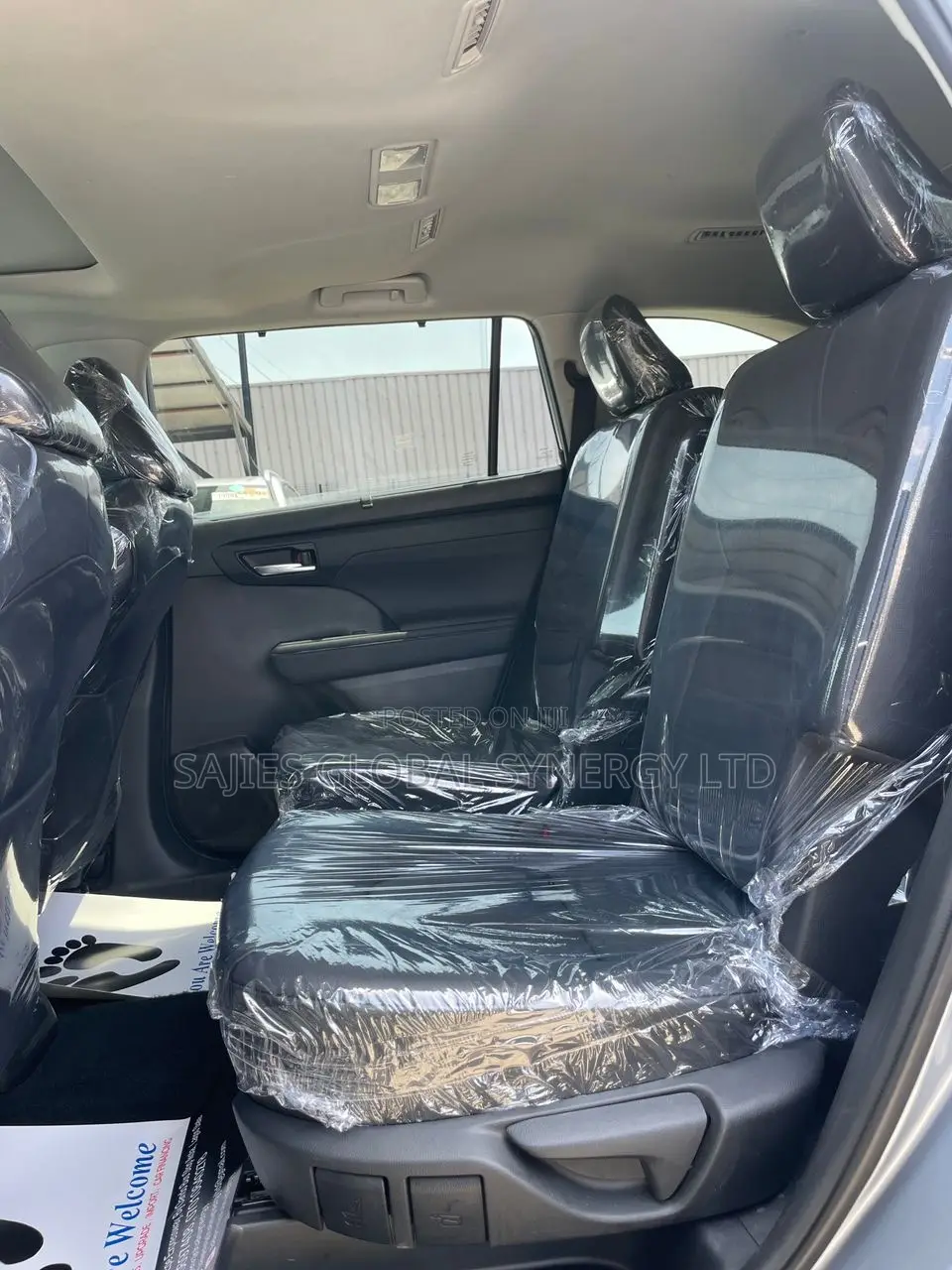 Toyota Highlander XLE 2021 Blue