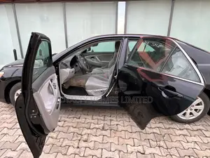 Toyota Camry L 4dr Sedan (2.5L 4cyl 6A) 2012 Matt Black