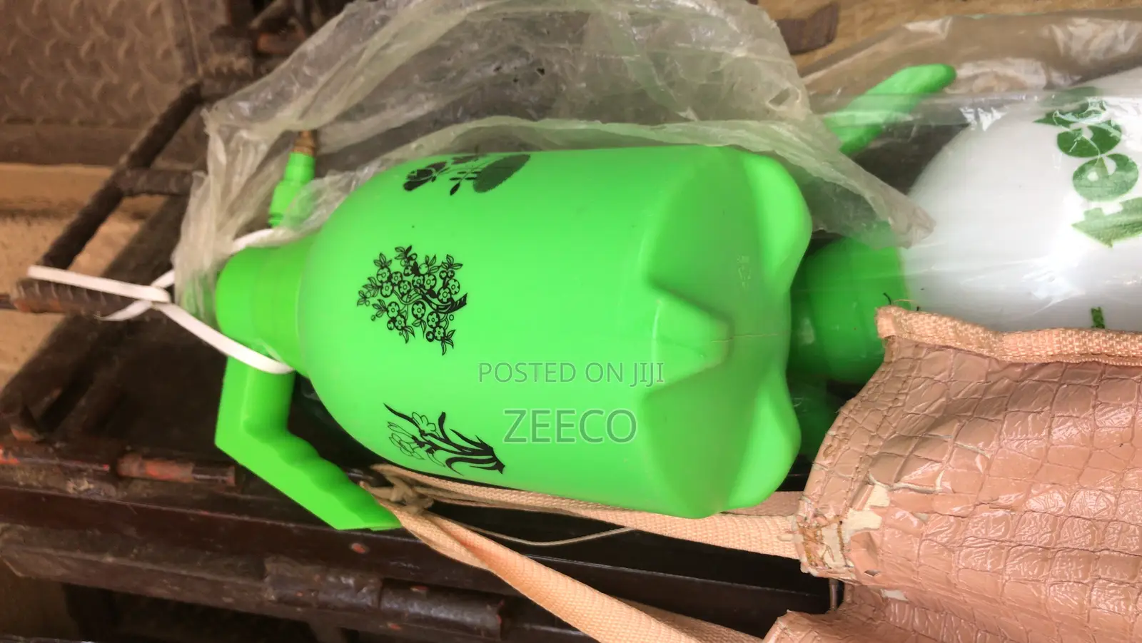 2 LT Small Spray Machine