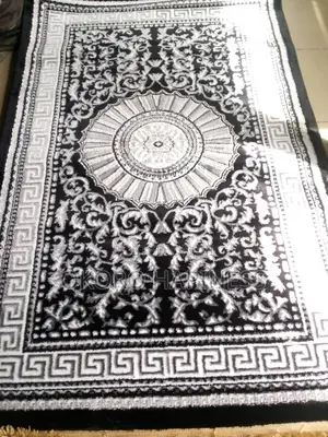 Original Royal Center Rug