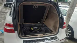 Mercedes-Benz M Class ML350 4MATIC 4dr SUV AWD (3.5L 6cyl 7A) 2014