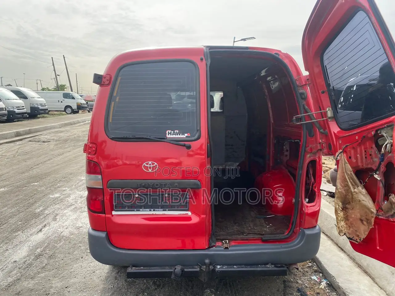 Toyota HiAce 2004 Red