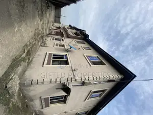 2bdrm Block of Flats in Rumuduru Ph, Port-Harcourt for sale