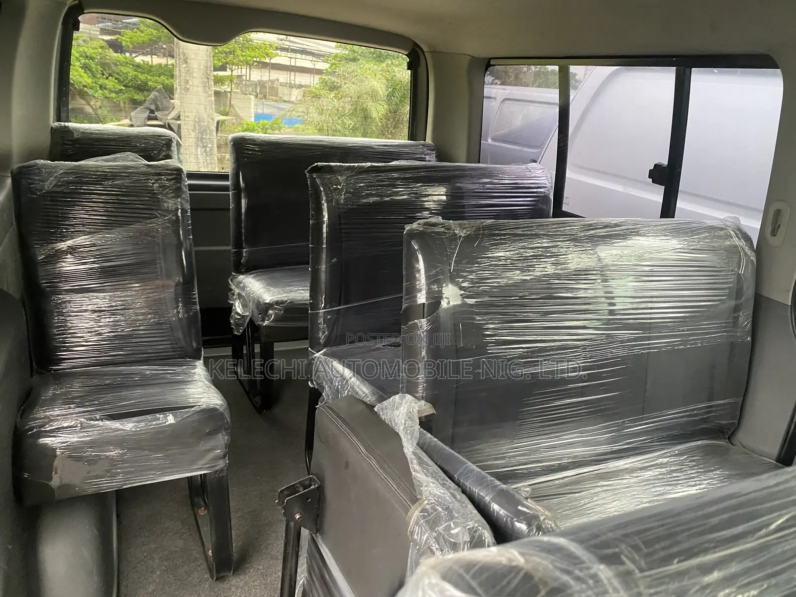 Toyota HiAce 2012 Black