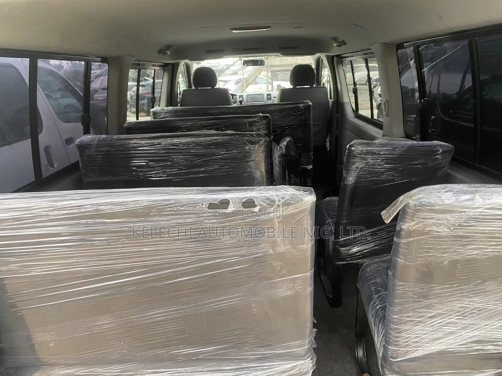 Toyota HiAce 2012 Black