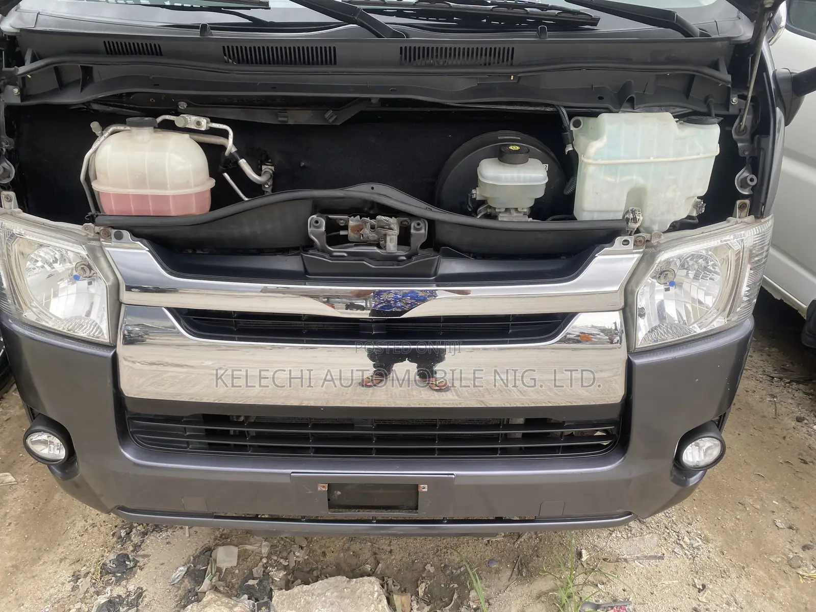 Toyota HiAce 2012 Black