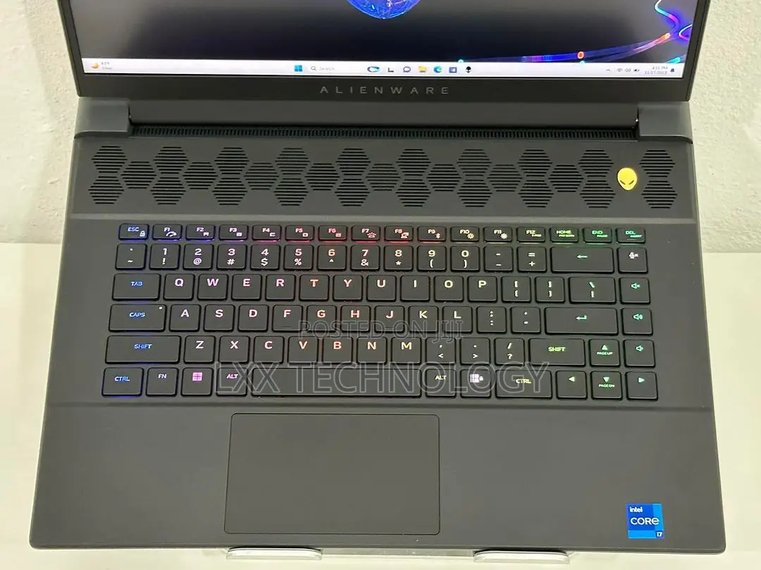 Laptop Dell Alienware M16 R1 16GB Intel Core i7 SSD 1T