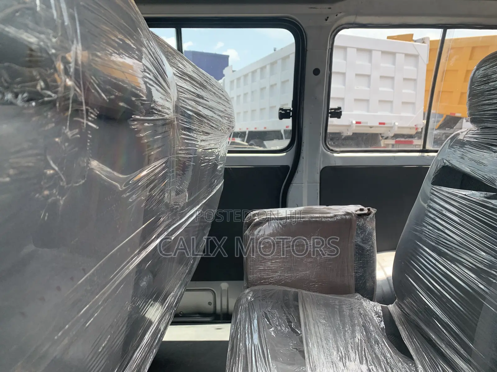 Toyota HiAce 2006 Silver