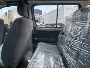 Toyota HiAce 2006 Silver