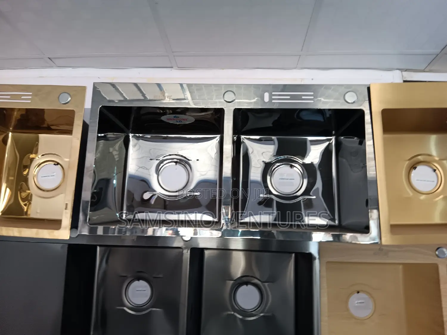 Executive HD Kitchen Sinks And Taps.