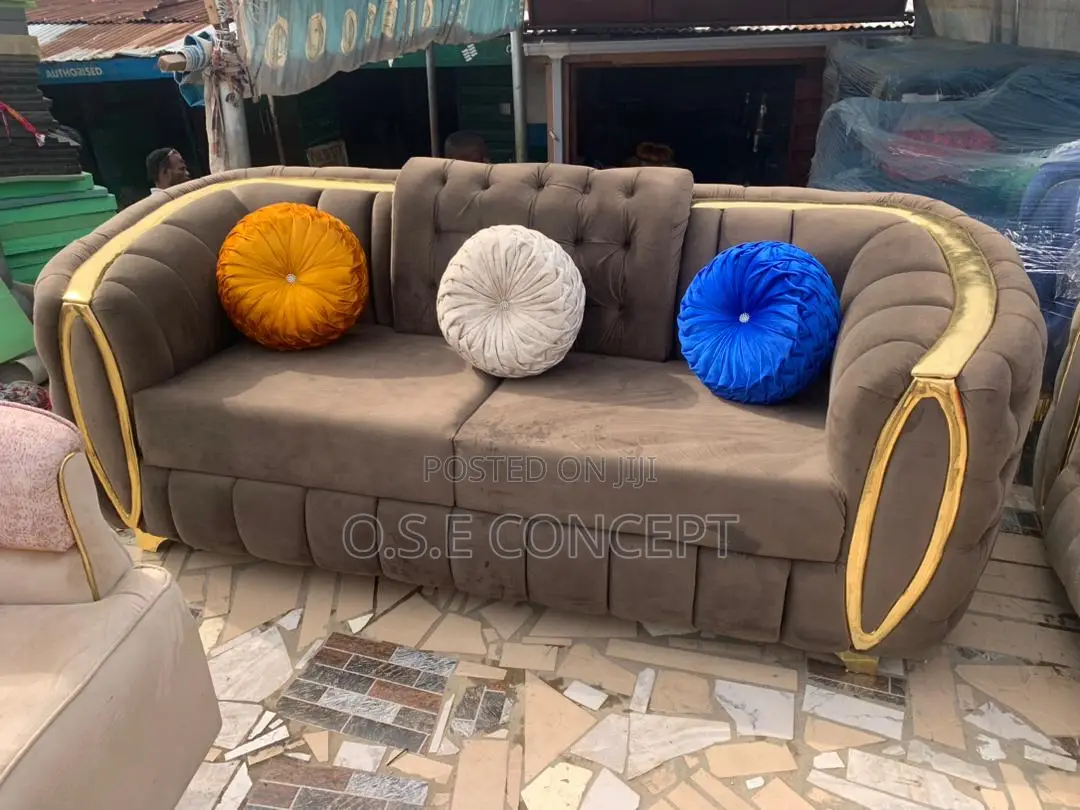 Exquisite Sofa 7seater