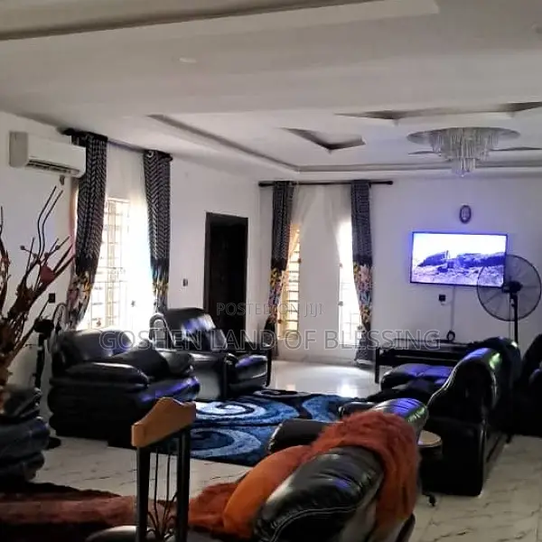 Furnished 3bdrm Duplex in Chevron Drive Lekki for sale
