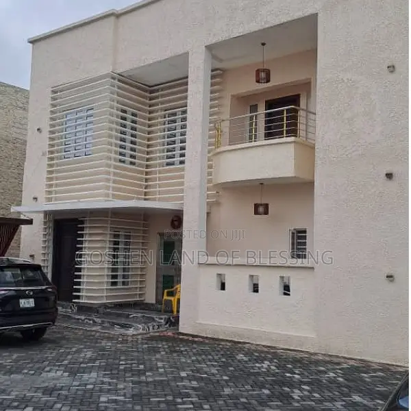 Furnished 3bdrm Duplex in Chevron Drive Lekki for sale