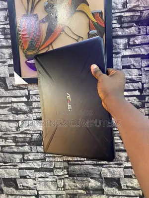 Laptop Asus TUF Gaming FX504 16GB AMD Ryzen 5 SSD 1T