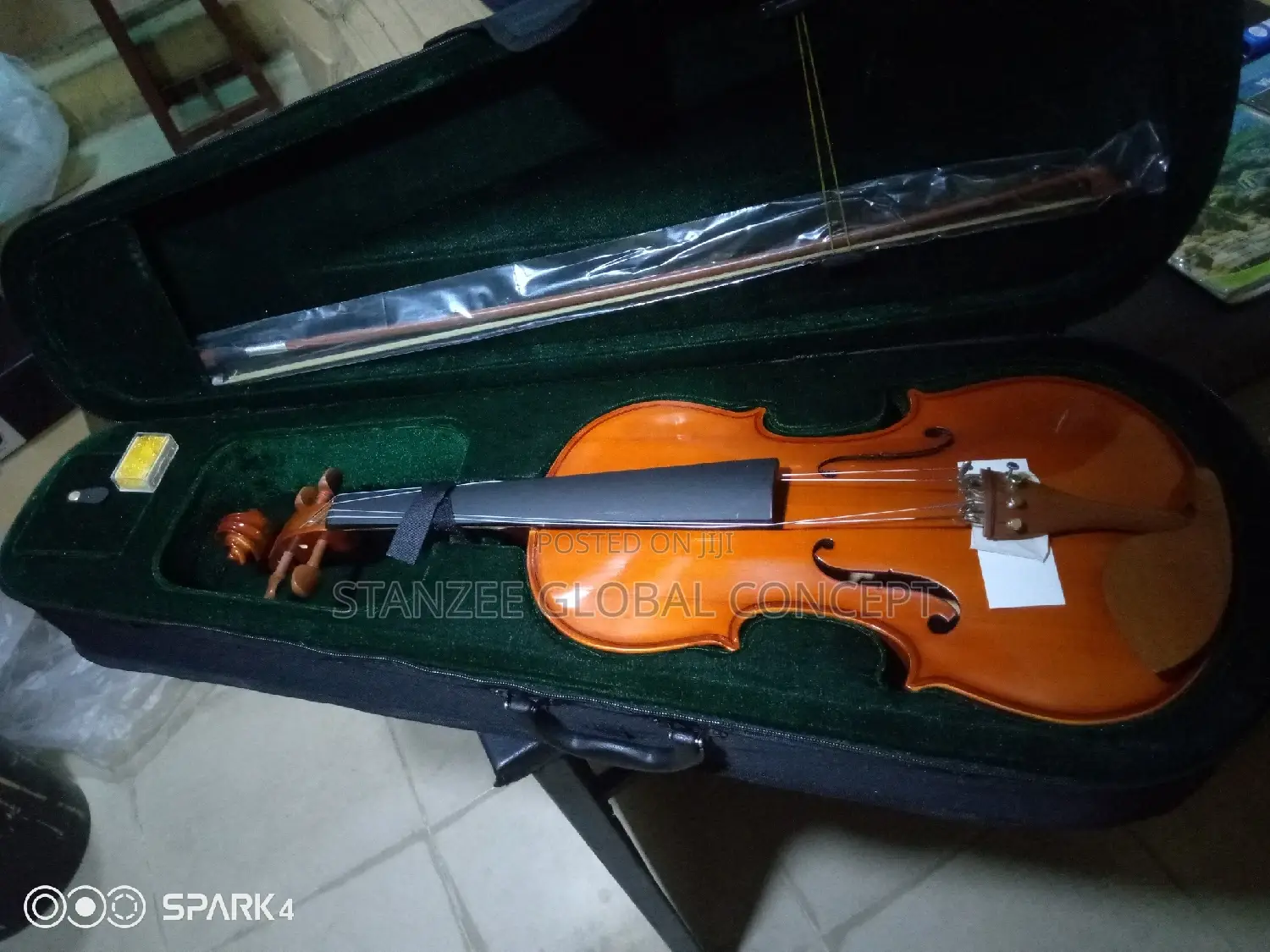 Quality 4/4 Viola With Accessories