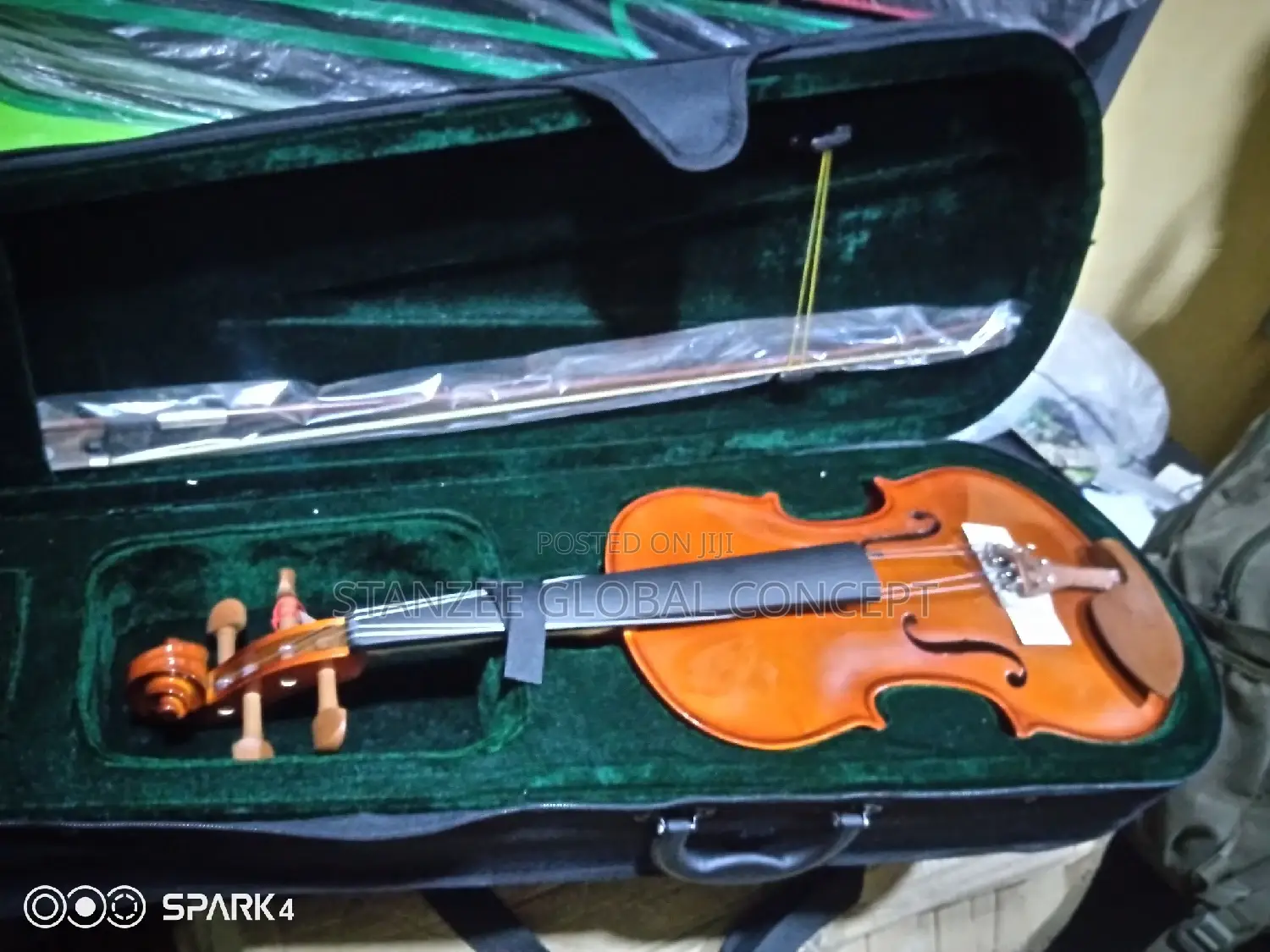 Quality 4/4 Viola With Accessories