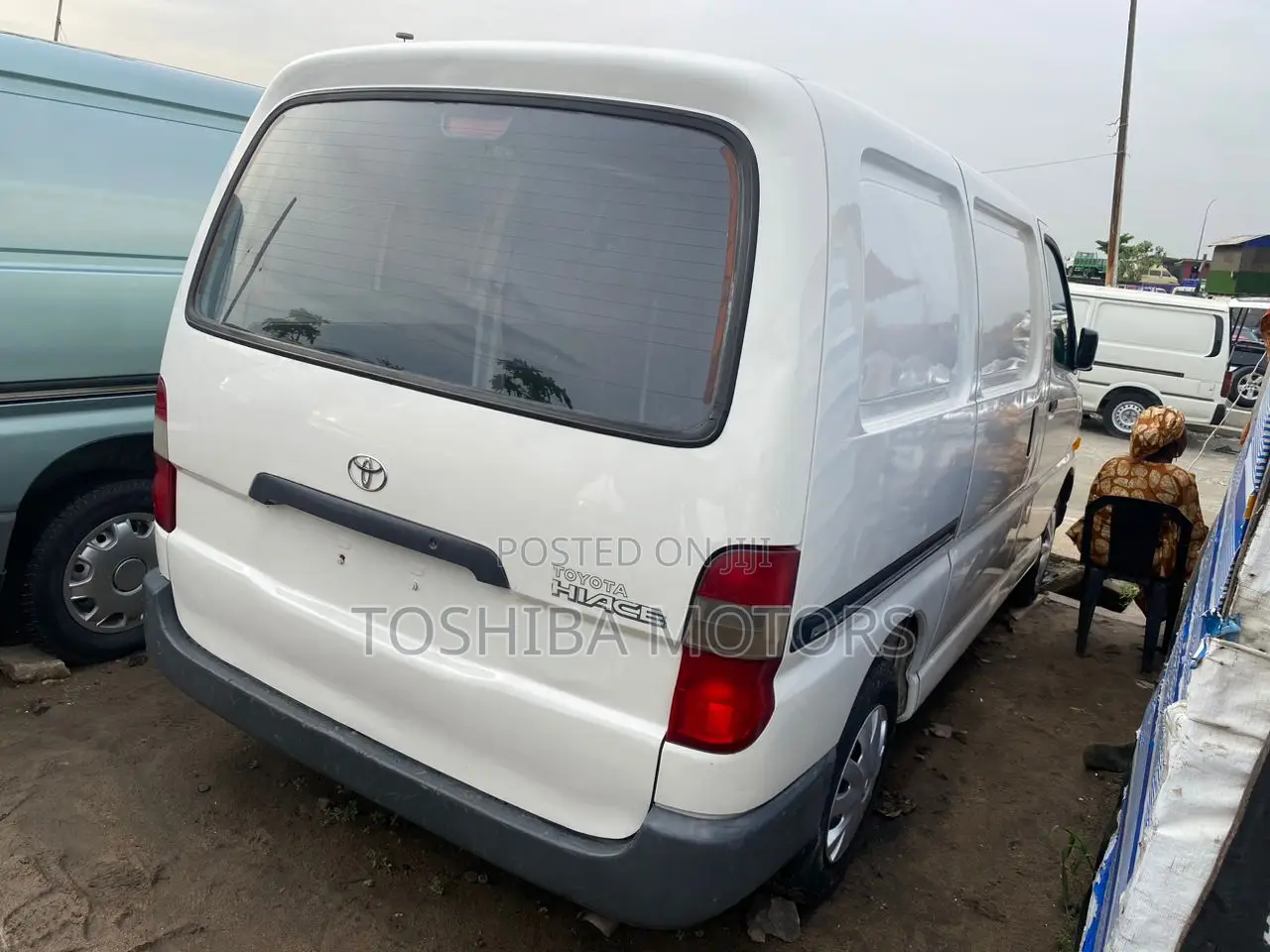 Toyota HiAce 2004 White