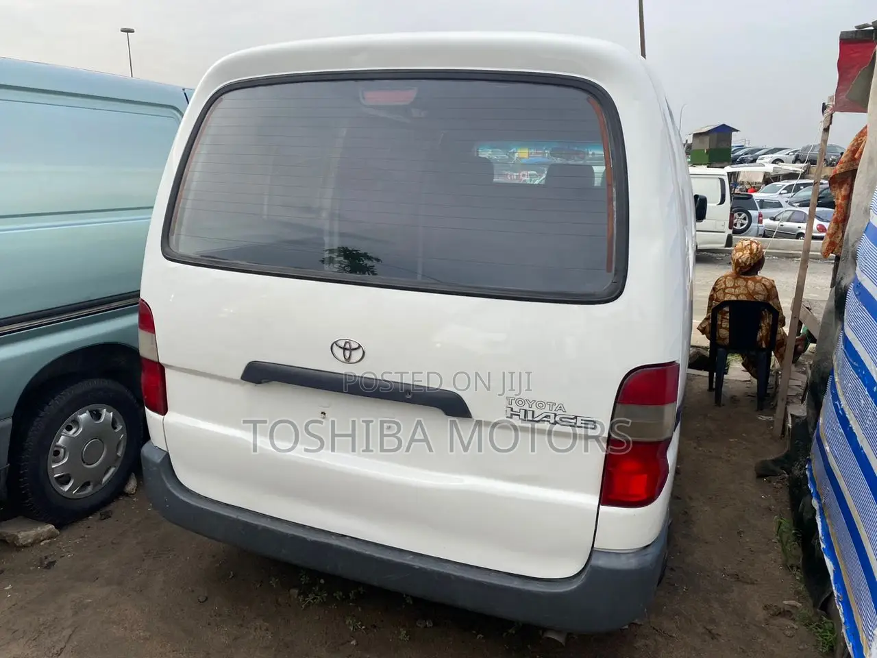 Toyota HiAce 2004 White
