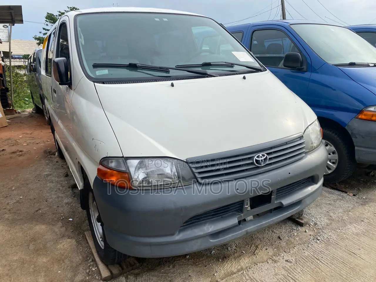 Toyota HiAce 2005 White